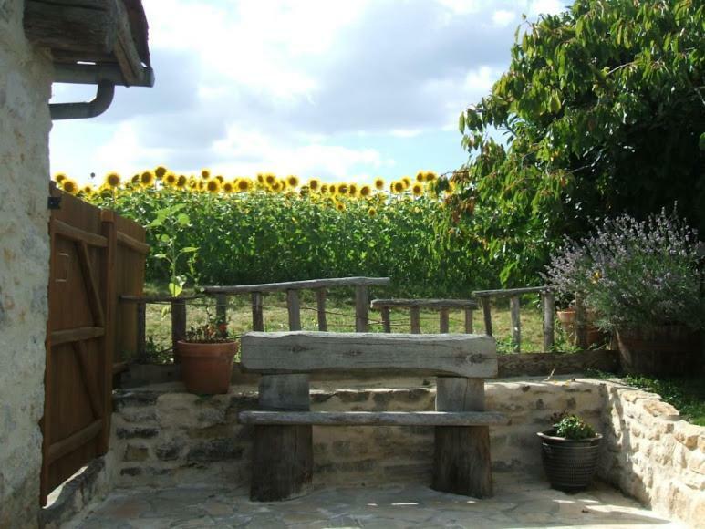 Gîte Chez Marot Varaignes Exterior foto